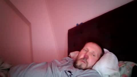 Snapshot of peterpeters443 chatting on March 25, 12:44 pm jelle online show from March 25, 12:44 pm