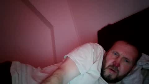 Snapshot of peterpeters443 chatting on April 4, 12:46 pm jelle online show from April 4, 12:46 pm