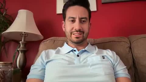 Snapshot of peteypete204 chatting on May 12, 11:57 pm peteypete204 online show from May 12, 11:57 pm