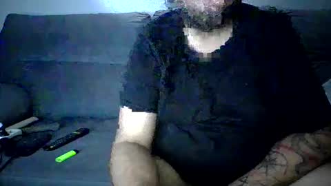 Snapshot of petit1985 chatting on October 21, 7:14 pm Francescco online show from October 21, 7:14 pm