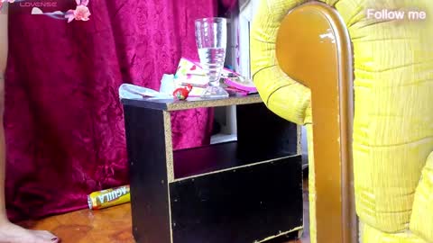petite_amor online show from December 5, 1:03 am