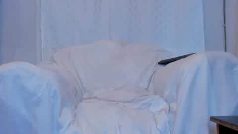 petite_amor online show from January 24, 10:32 am