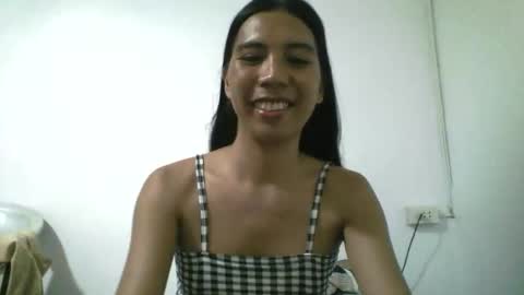 Snapshot of petite_dicklover chatting on May 26, 4:30 am Yuriee online show from May 26, 4:30 am