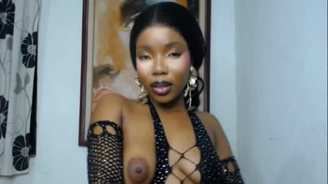 Snapshot of petite_diva2 chatting on August 5, 7:06 pm Petite Diva online show from August 5, 7:06 pm