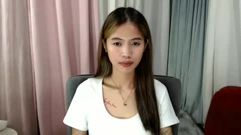 Snapshot of petite_jackyxx chatting on May 16, 1:21 pm Jacky online show from May 16, 1:21 pm