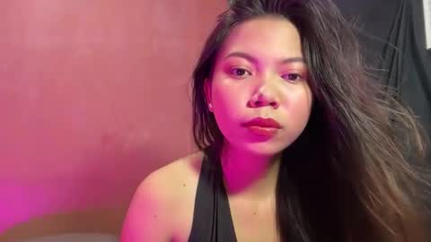 Snapshot of petite_novy chatting on January 7, 6:38 am Novy online show from January 7, 6:38 am