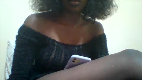 Snapshot of petite_princes chatting on September 8, 9:36 pm petite_princes online show from September 8, 9:36 pm