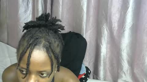 petite_star2 online show from November 24, 8:52 pm