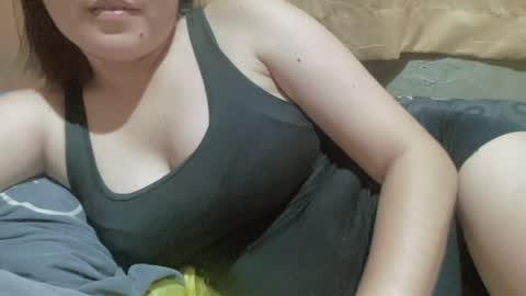 Snapshot of petiteasian_angel chatting on April 2, 10:35 am Hanna online show from April 2, 10:35 am