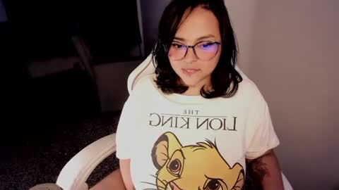 Snapshot of petitelilo1 chatting on January 20, 6:10 am Lilo online show from January 20, 6:10 am