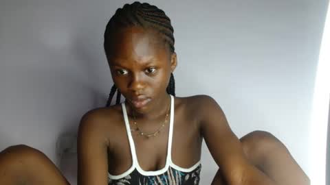 petitgirl88 online show from June 5, 5:03 am