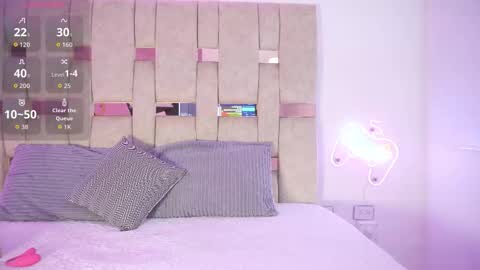 Snapshot of petitte_mussa chatting on March 23, 3:10 am Mussa online show from March 23, 3:10 am