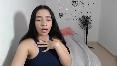 Snapshot of pettite_pervertt chatting on January 6, 7:56 pm Alexia online show from January 6, 7:56 pm