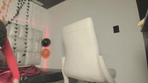 Snapshot of peyton_wat chatting on October 28, 11:58 am peyton_wat online show from October 28, 11:58 am