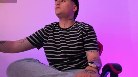 peytonbox online show from September 18, 11:23 am