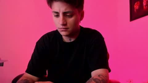 peytonbox online show from September 26, 11:58 am