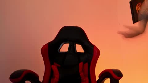 peytonbox online show from October 11, 11:53 am