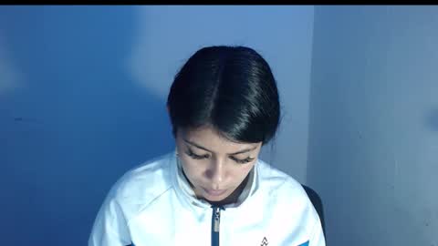 Snapshot of peytonbrunette chatting on February 8, 7:01 am Dulce online show from February 8, 7:01 am