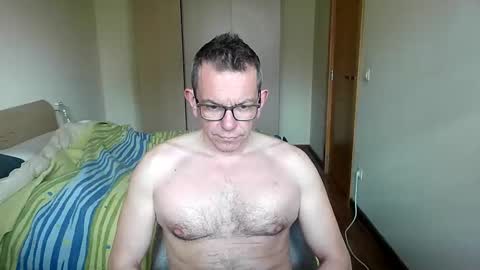 Snapshot of pg19clp4191zm chatting on March 23, 2:10 pm Alex online show from March 23, 2:10 pm