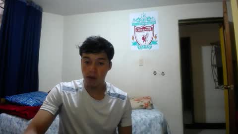 Snapshot of pgcf95 chatting on April 1, 3:20 pm pgcf95 online show from April 1, 3:20 pm