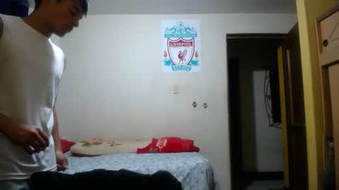 Snapshot of pgcf95 chatting on April 4, 6:44 am pgcf95 online show from April 4, 6:44 am