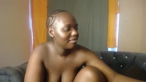 Snapshot of phaeey_savage chatting on April 8, 6:57 am Pheey online show from April 8, 6:57 am