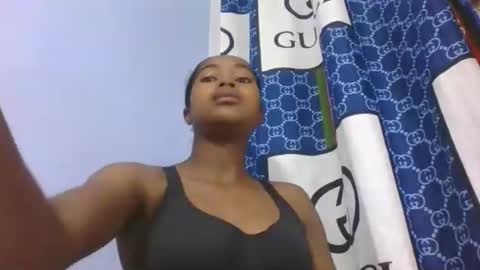 phania185885 online show from February 26, 6:56 am