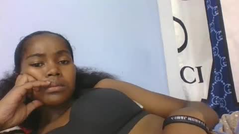 phania185885 online show from February 26, 7:13 pm