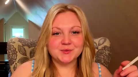 PhatAssBlond online show from May 3, 9:10 pm