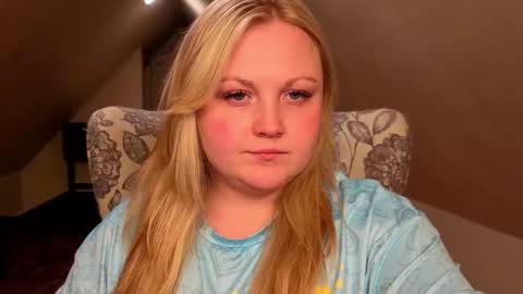 PhatAssBlond online show from May 5, 3:36 am