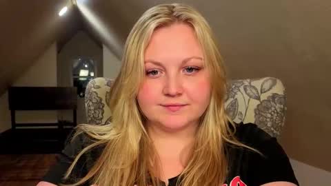 PhatAssBlond online show from May 7, 2:50 am
