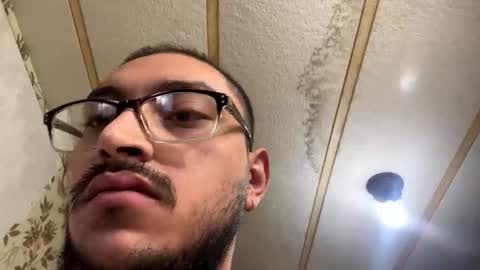 Snapshot of phdaddy21 chatting on October 17, 1:57 pm PHDaddy21 online show from October 17, 1:57 pm