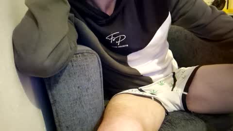 phil210216704 online show from December 3, 1:19 am