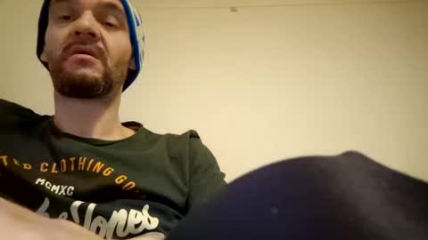 phil210216704 online show from January 25, 1:43 am