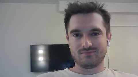 PhilipBorison online show from October 2, 4:52 am