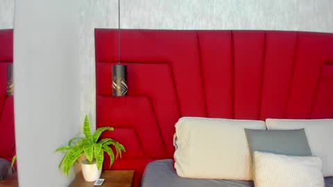 Snapshot of philip_collins chatting on March 31, 11:32 am Milo online show from March 31, 11:32 am