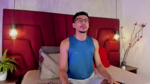 Milo online show from May 19, 11:38 am