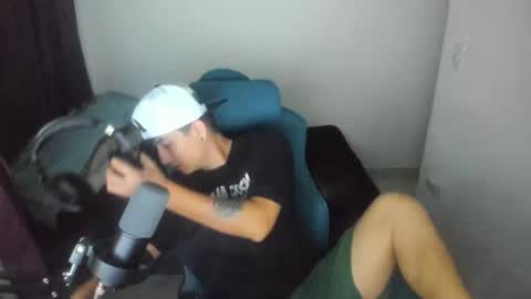 philip_dj online show from April 13, 9:04 am