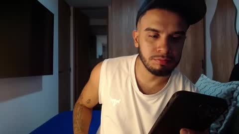 Snapshot of philipdj1 chatting on February 5, 11:53 pm philipdj1 online show from February 5, 11:53 pm