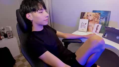 Snapshot of philipe_moonlight_ chatting on March 22, 2:48 am Phil. INDEPENDENT MODEL online show from March 22, 2:48 am