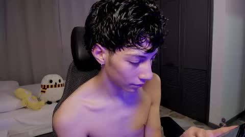 Phil.   INDEPENDENT MODEL online show from May 16, 2:52 am