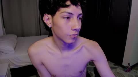 Phil.   INDEPENDENT MODEL online show from May 18, 4:07 am