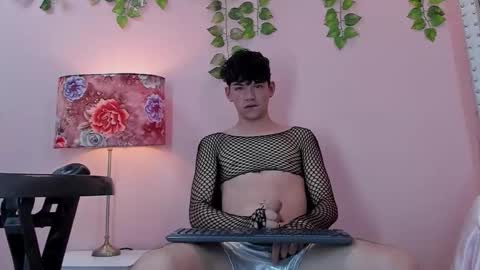 PHILLIP online show from March 2, 7:15 am