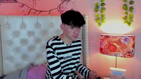 PHILLIP online show from March 21, 6:51 am