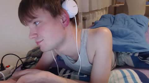 phillip25y online show from March 27, 3:23 pm