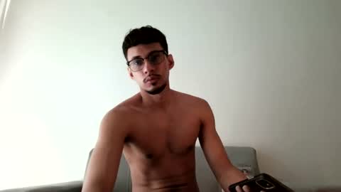 Milo online show from August 8, 2:19 pm
