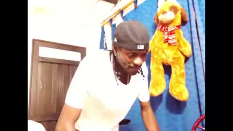 Snapshot of phillipp_hott chatting on January 5, 4:14 am 2 pac shakur online show from January 5, 4:14 am
