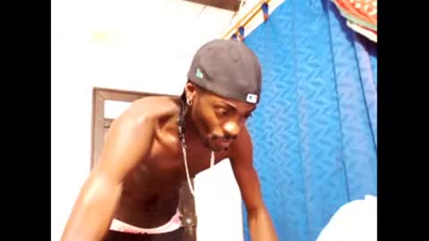 Snapshot of phillipp_hott chatting on February 9, 1:22 am 2 pac shakur online show from February 9, 1:22 am