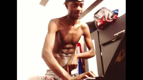 Snapshot of phillipp_hott chatting on September 24, 6:22 pm 2 pac shakur online show from September 24, 6:22 pm