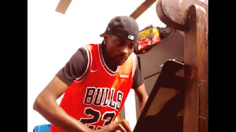 Snapshot of phillipp_hott chatting on October 6, 2:25 pm 2 pac shakur online show from October 6, 2:25 pm